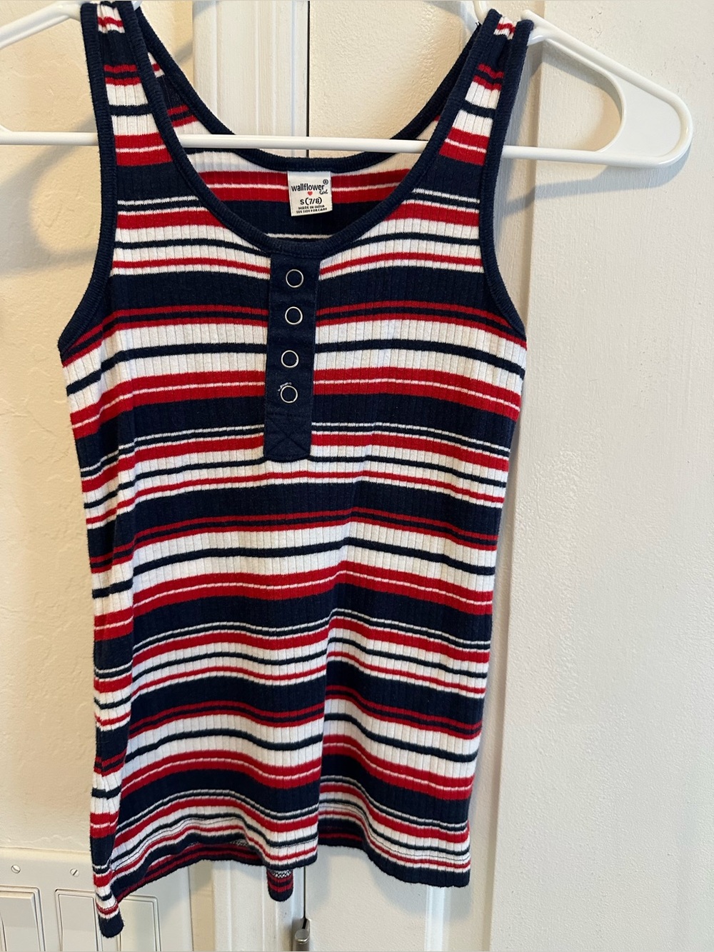 Girls set of 3 tank tops size 7-8